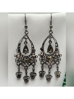 ✨2/$10✨ Black Teardrop Marcasite Dangle Earrings Chandelier Laura Elegant
